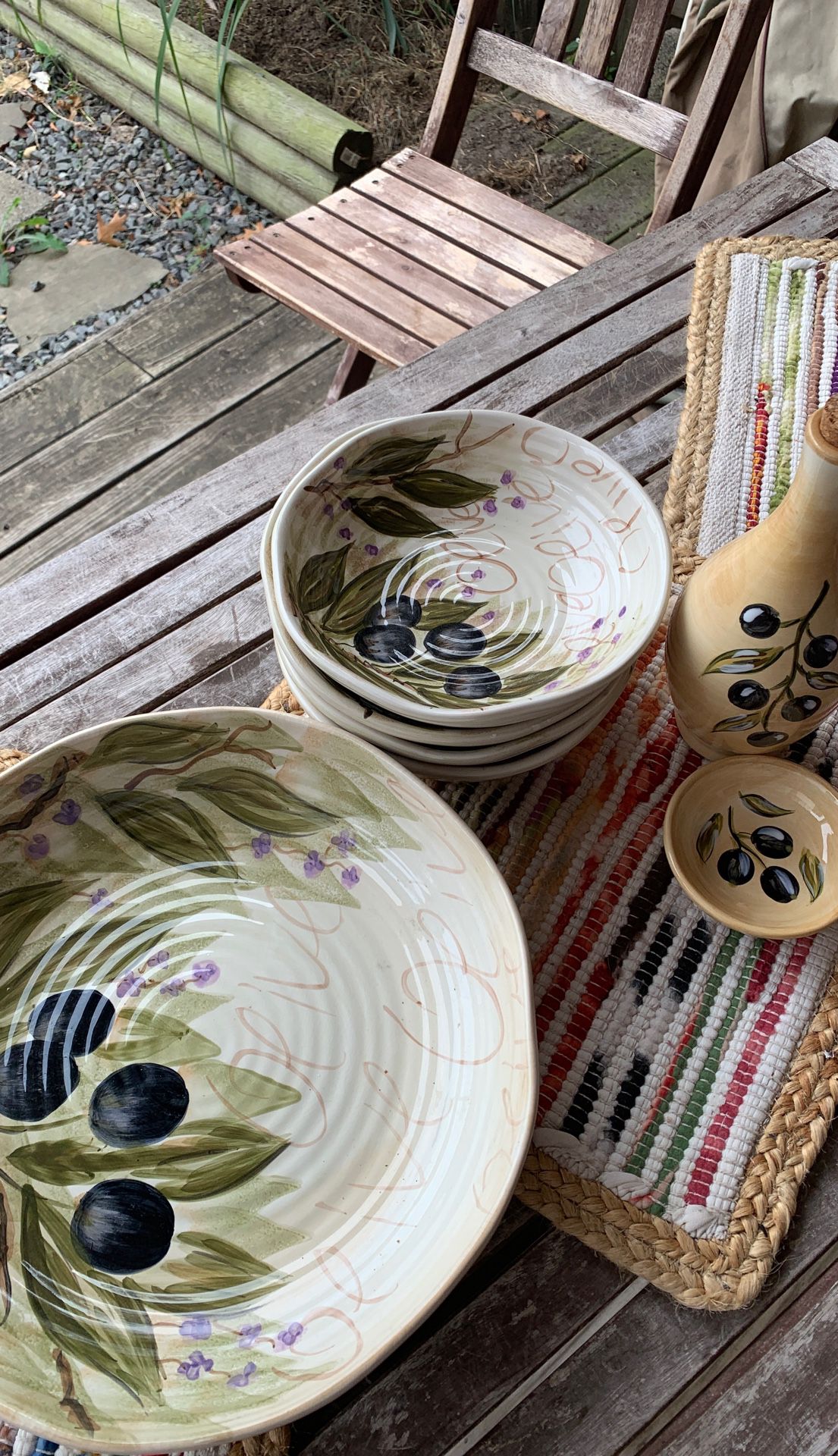 Pasta bowls, oil dispenser and dipping bowls - olive decor