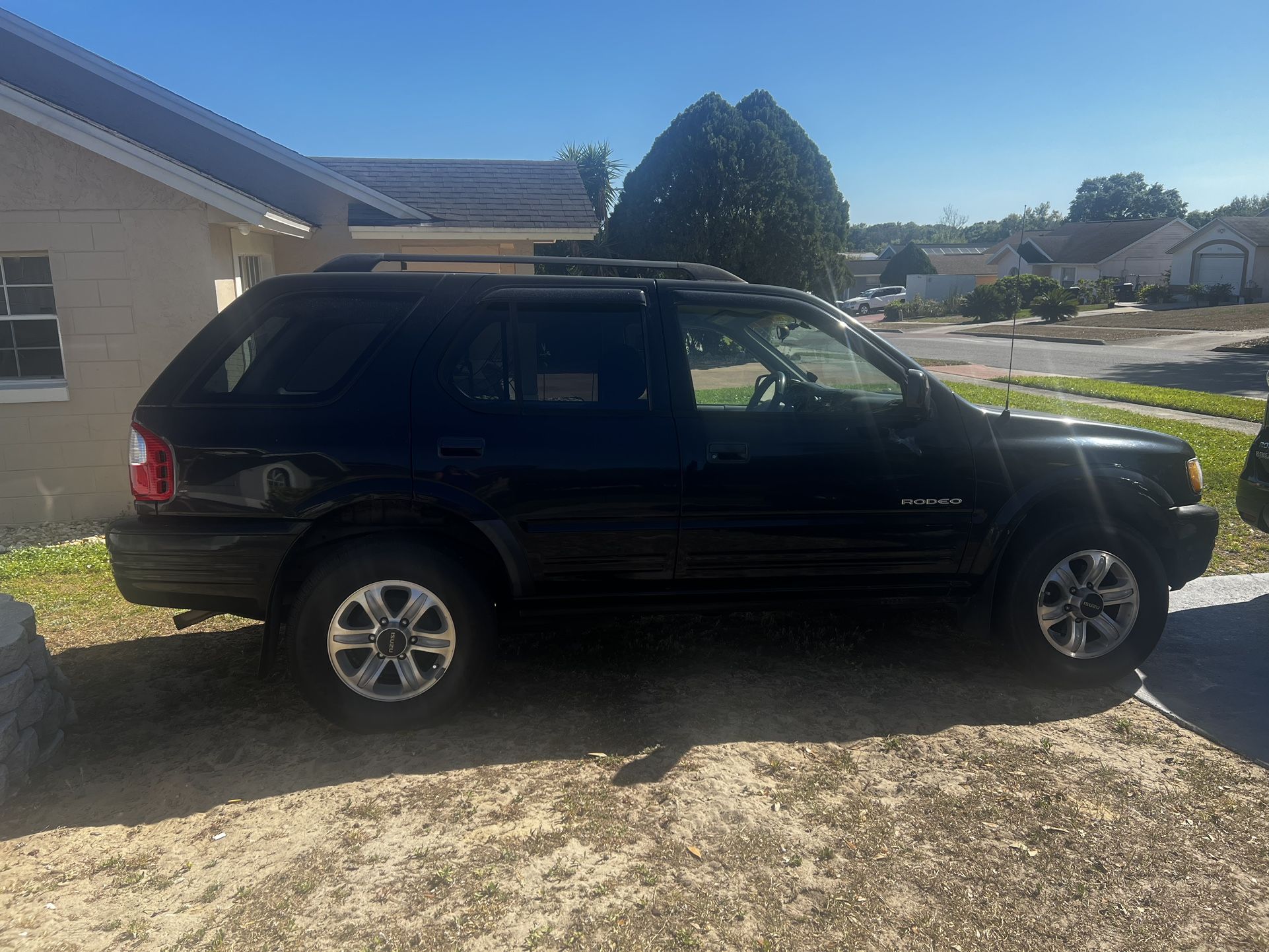 2003 Isuzu Rodeo for Sale in Orlando, FL - OfferUp