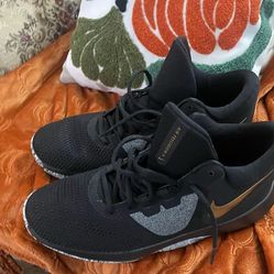 Shoes Nike precision II size 11.5