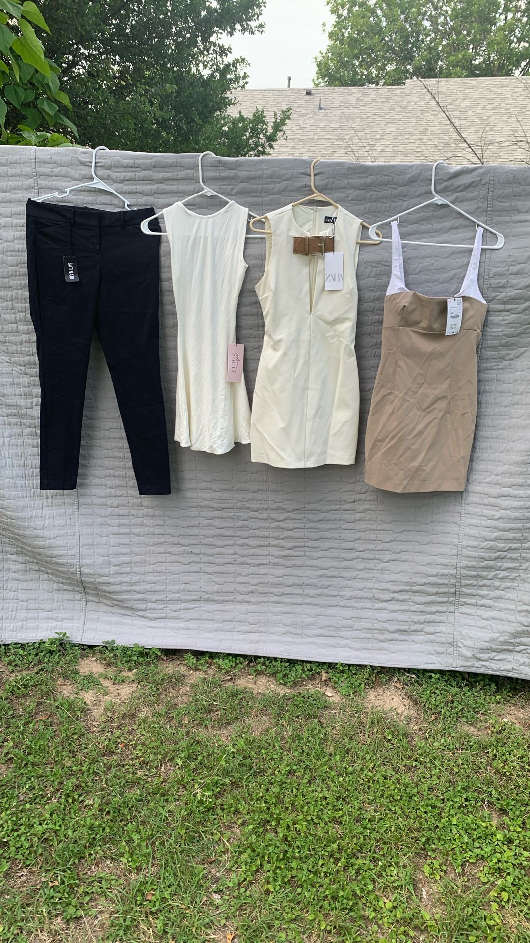 Satinato. size. 4. /Polly Size 4 .ZARA Size S .