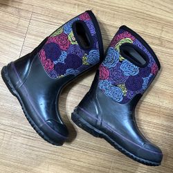 Bogs Rain Boots Size 2