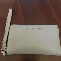 Michael Kors Wristlet