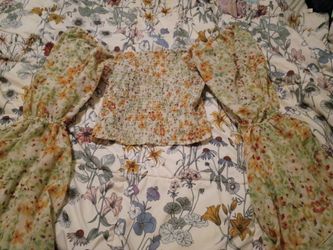 Floral Smocked Bodice Long Sleeve Top lx