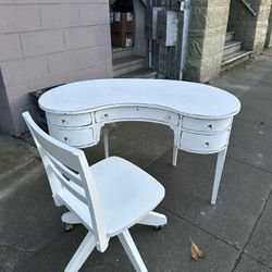 Charming Vintage Desk and Chair Set For Sale