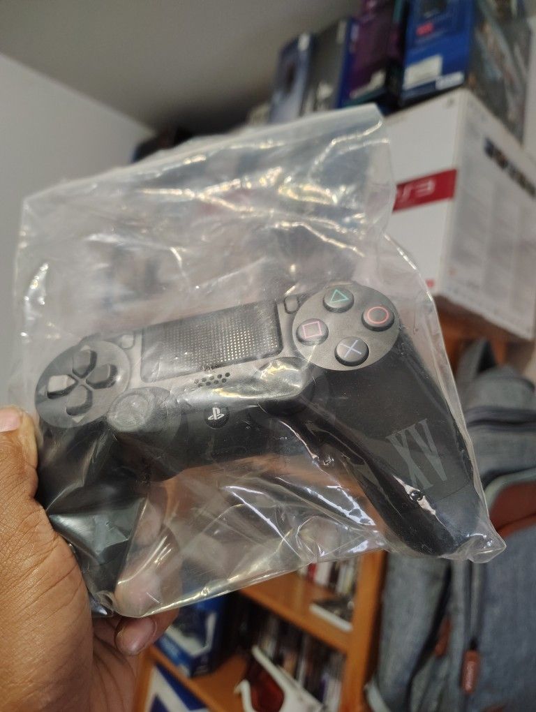 PS4 Final Fantasy 15 Controller