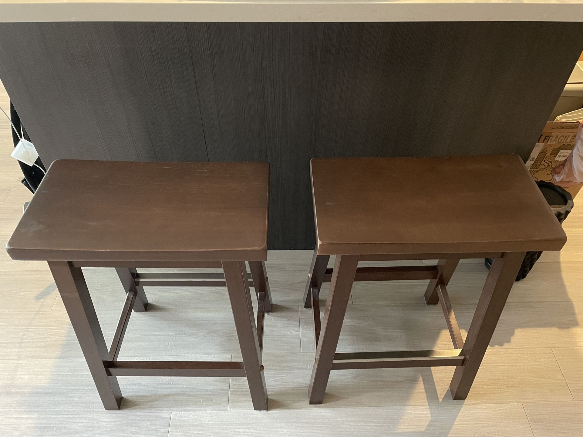 Kitchen counter bar stools