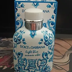 This is the Dolce & Gabbana Light Blue Summer Vibes Eau de Toilette fragrance not sure of ml and oz sorry.