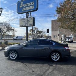 2009 Nissan Maxima $9500 OBO 