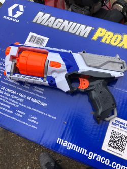 Nerf gun strongarm