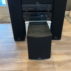 Yamaha stereo With Definitive Technology Speakers 
