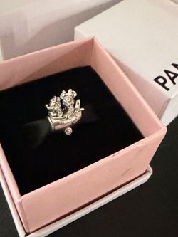 Pandora Mickey and Minnie charm
