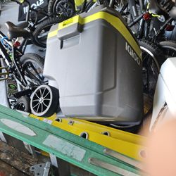 IGLOO LATITUDE 60  COOLER  