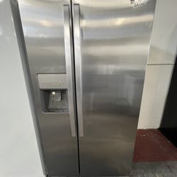 Refrigerator Whirlpool 33”