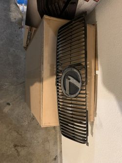 Lexus 2is OEM Grill