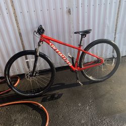 Specialized rock hopper