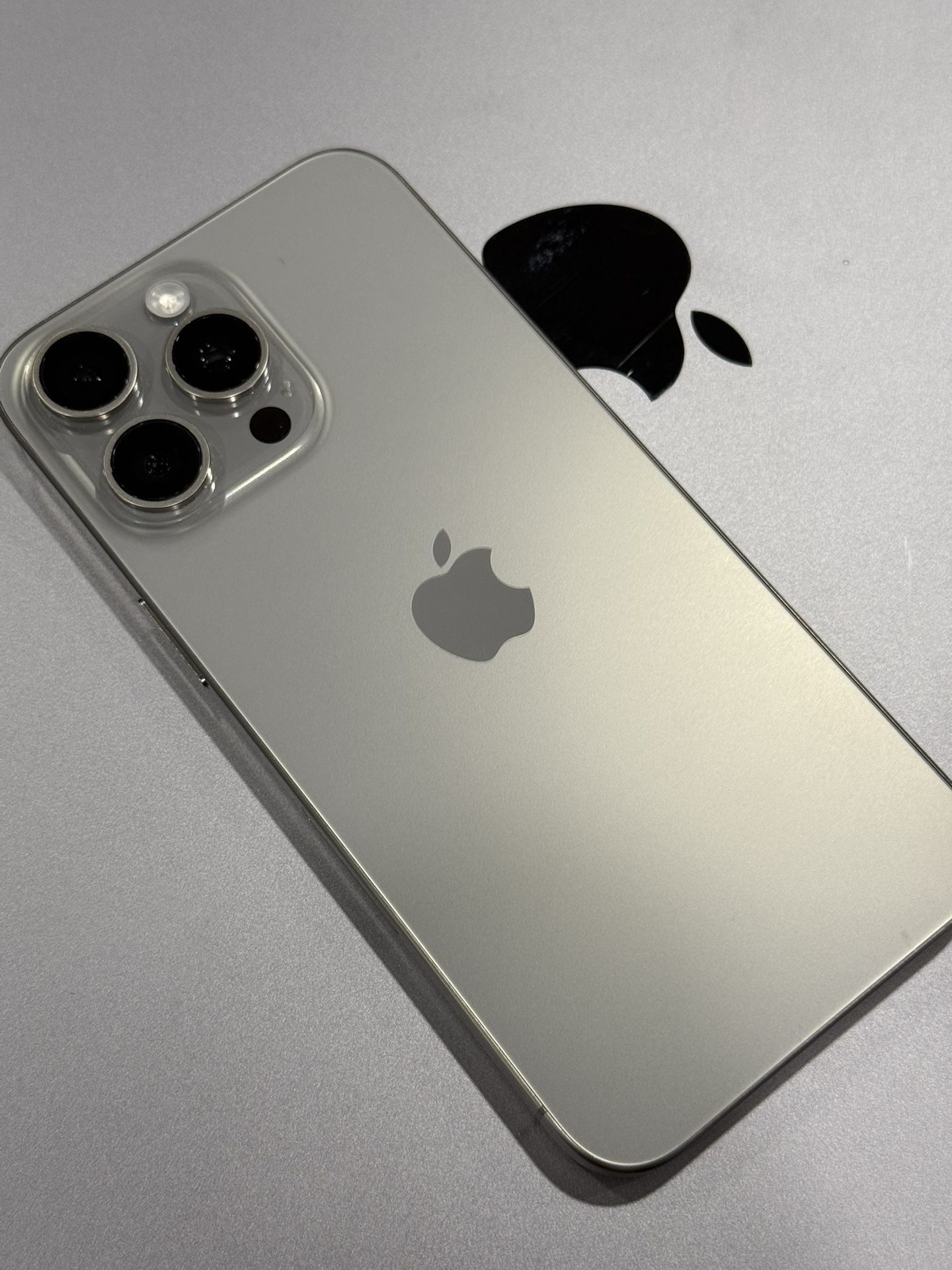 iPhone 15 PRO MAX 256Gb - Natural Titanium