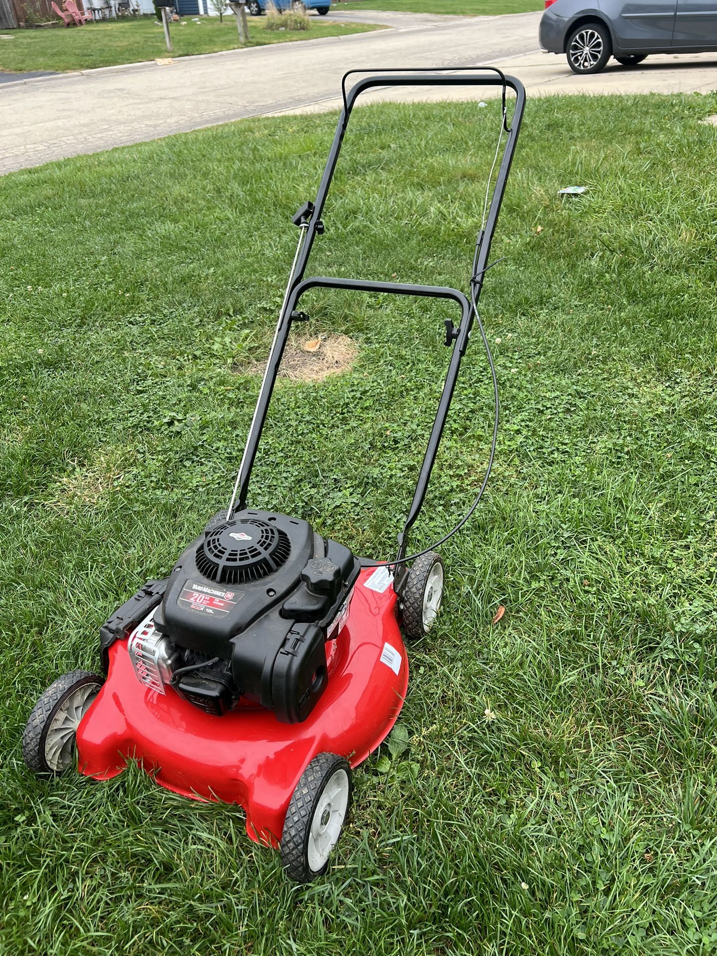 Push Lawn Mower Yard Machine 125cc