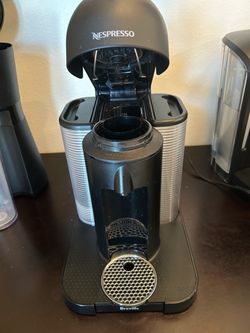 Nespresso Vertuo espresso machine (Breville) + extras