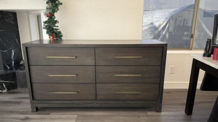 Matching Dresser Set
