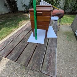 Accordion Sewing Wooden Chest 