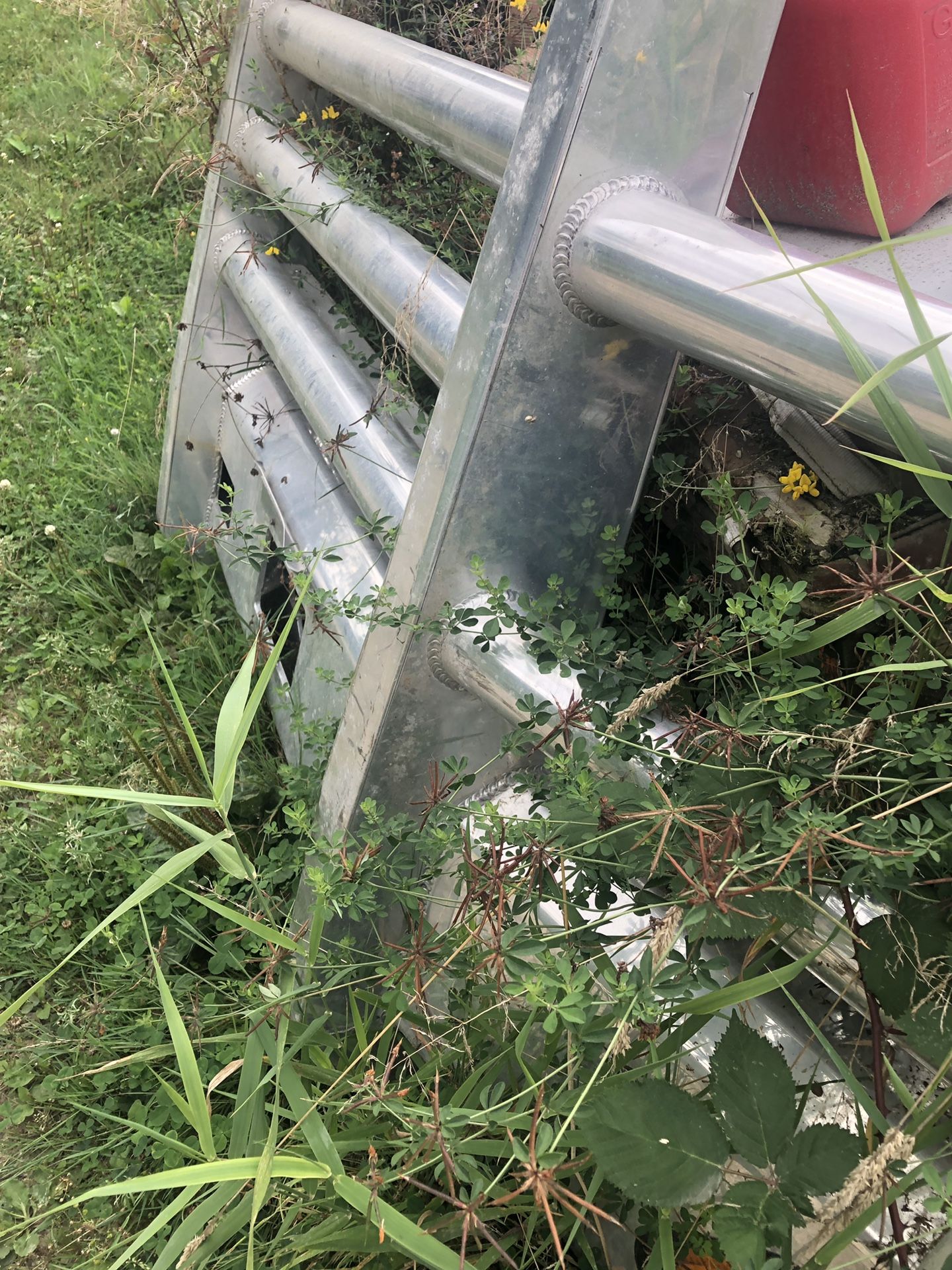 Cattle guard big truck grill cover semi truck for Sale in Lake Stevens