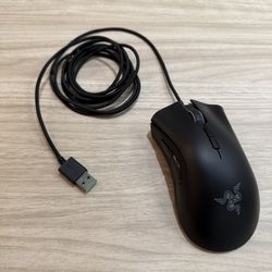 Razer DeathAdder Elite Gaming Mouse – Wired, RGB, 16K DPI