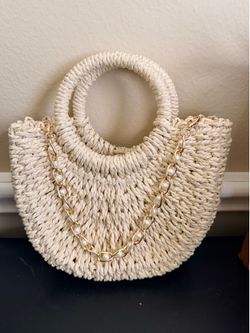 Straw purse