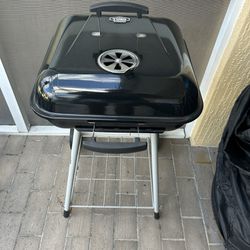 Mercedes Benz BBQ Set for Sale in Laud By Sea, FL - OfferUp