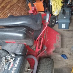 31 inch snapper, rider 
Snapper mower Run good cut sketch no electric clutch.