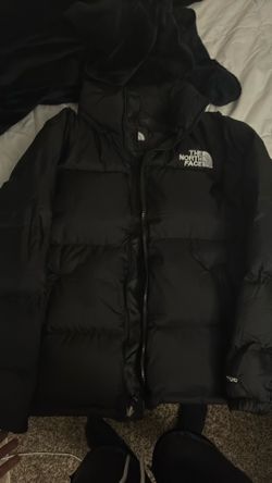 All black northface puffer 700