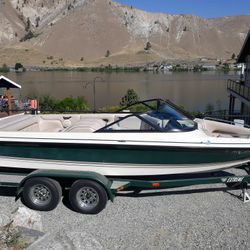 1998 Calabria Ski Boat 20 Ft.  