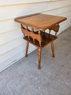 Vintage MCM Side Table, End Table, Maple Wood