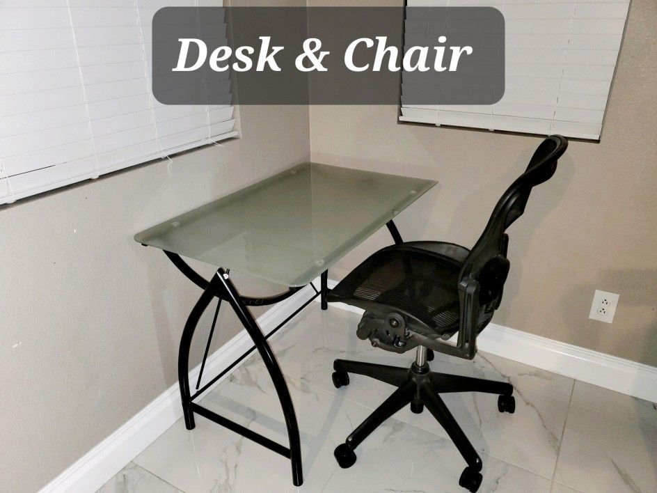 Desk & Chair 