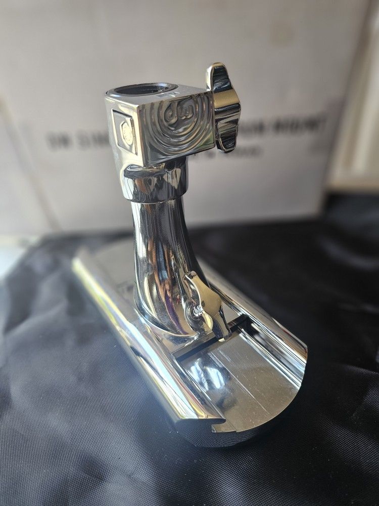 DW Bass Drum Single Tom Mount Chrome