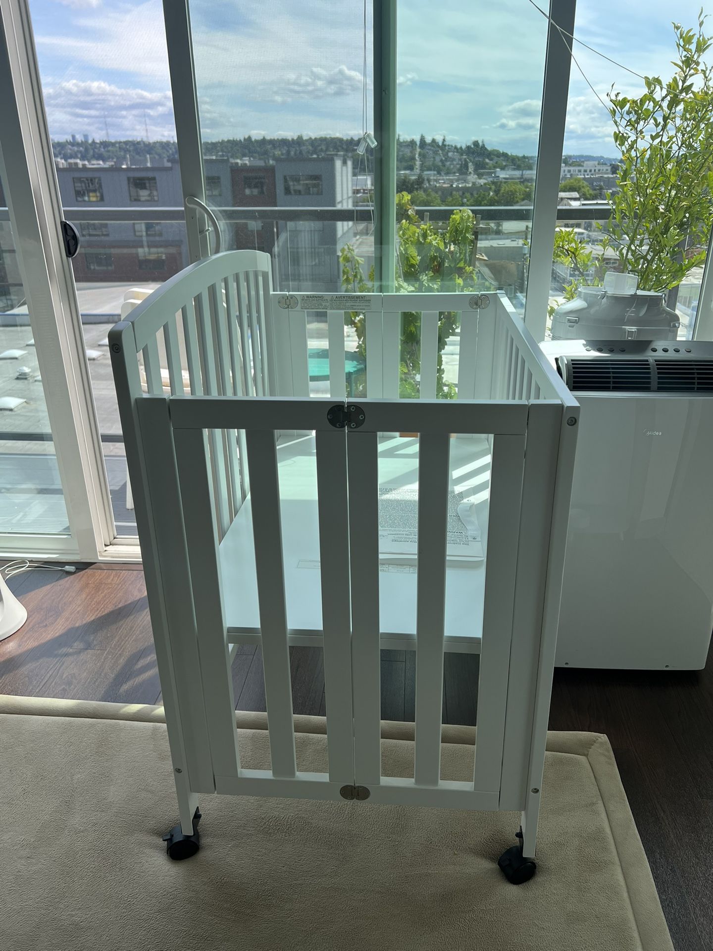 Mini Crib
