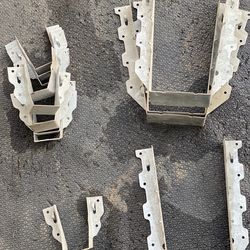 Double support for wood