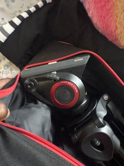 Brand New Tripod (model # MVH500A