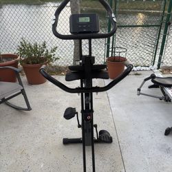 Se Venden Maquinas De Hacer Ejercicios-Remo y Bicicleta 