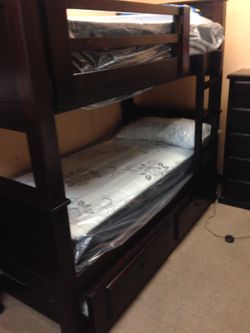 Pinewood bunk beds twin-twin and trundle mattress included
