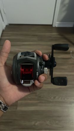 Abu garcia black max right handed
