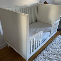 convertible crib from West Elm