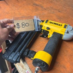 DEWALT NAIL GUN
