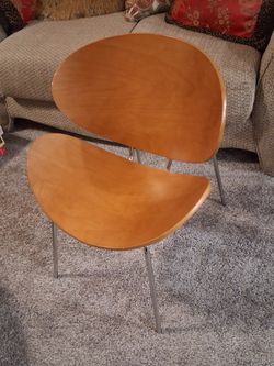Baxton Studio chair