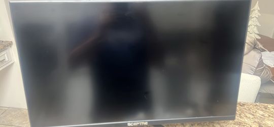 Scepter 27 inch monitor works perfect with cables and screen is adjustable up and down