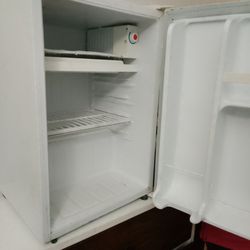 Mini fridge