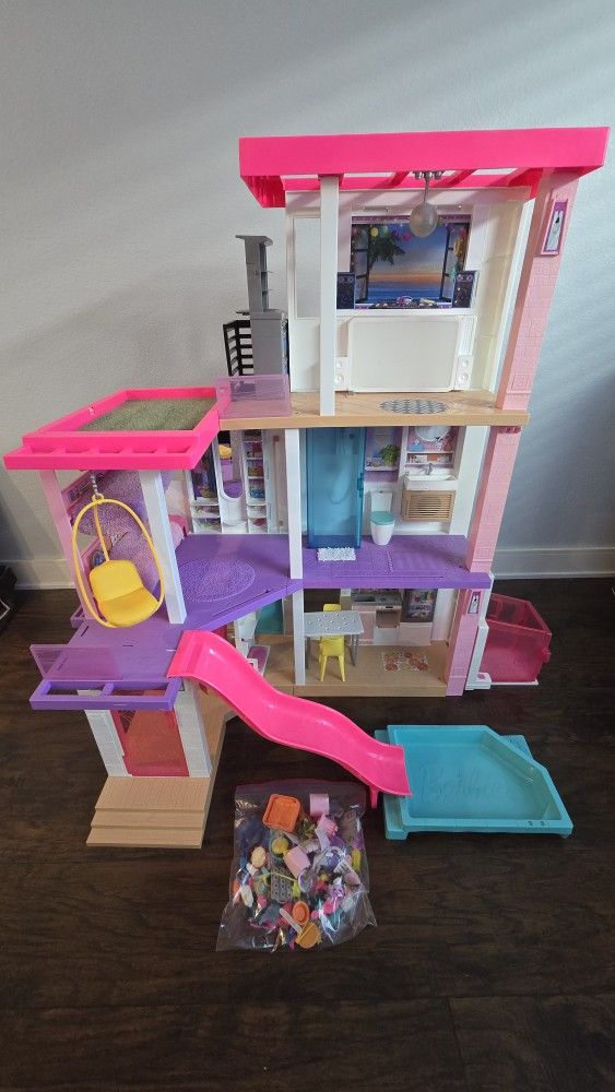 Barbie Dream House