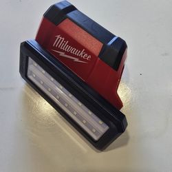 Milwaukee M12 WorkLight (Tool-Only)