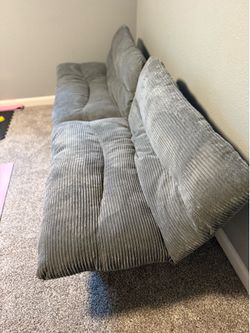 Futon couch/bed