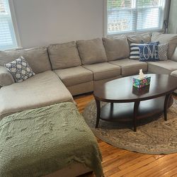 Free Large Sectional Couch w/ Chaise – Must Pick Up