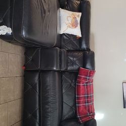 Black Leather Lounger/Sectional Couch 